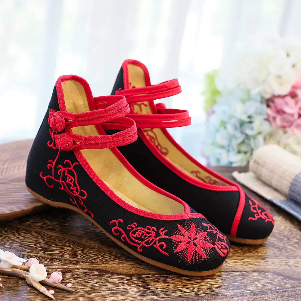 Spring Floral Embroidered Flat Shoes