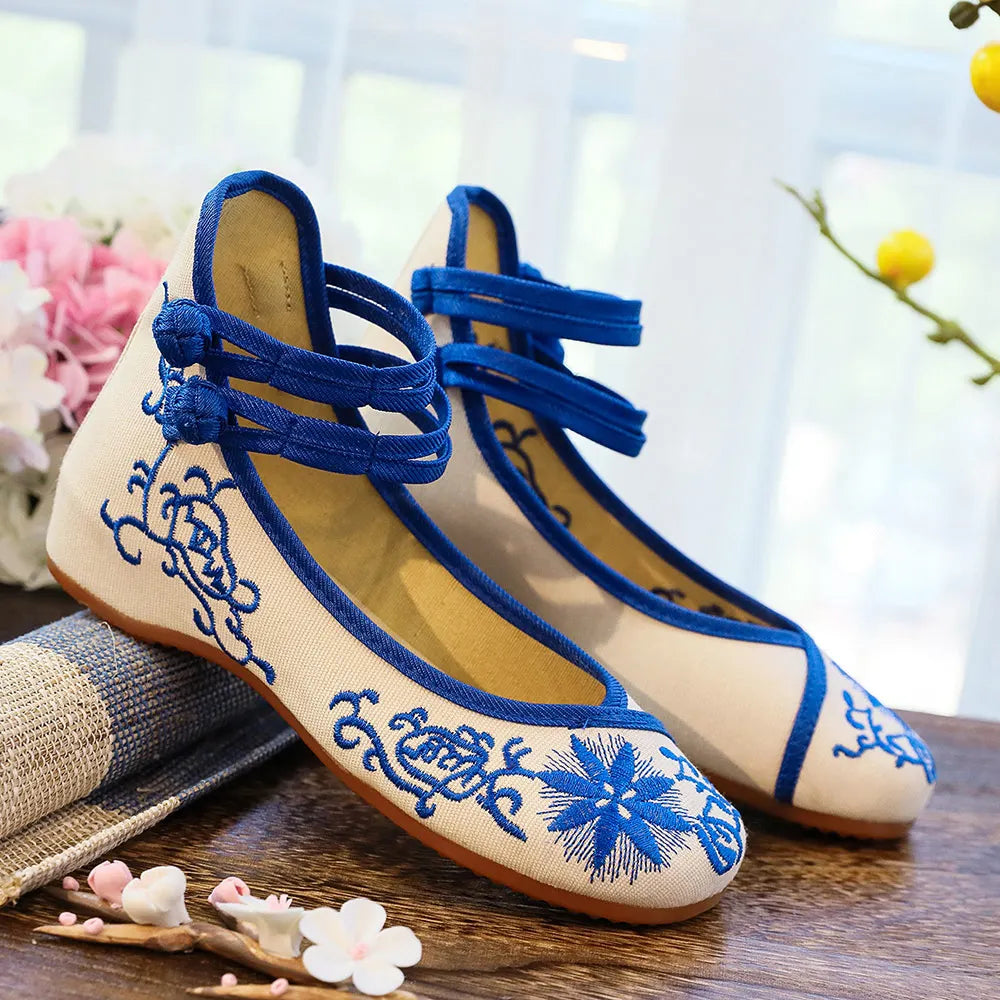Spring Floral Embroidered Flat Shoes