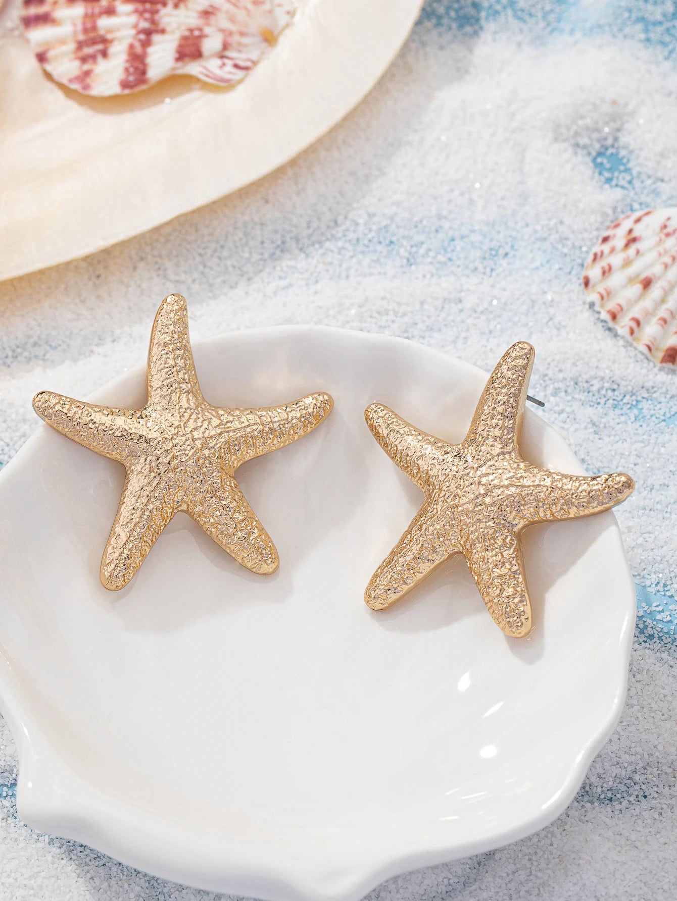 Sea Tie Wind Starfish Earrings