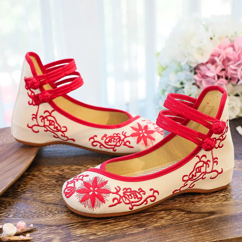 Spring Floral Embroidered Flat Shoes