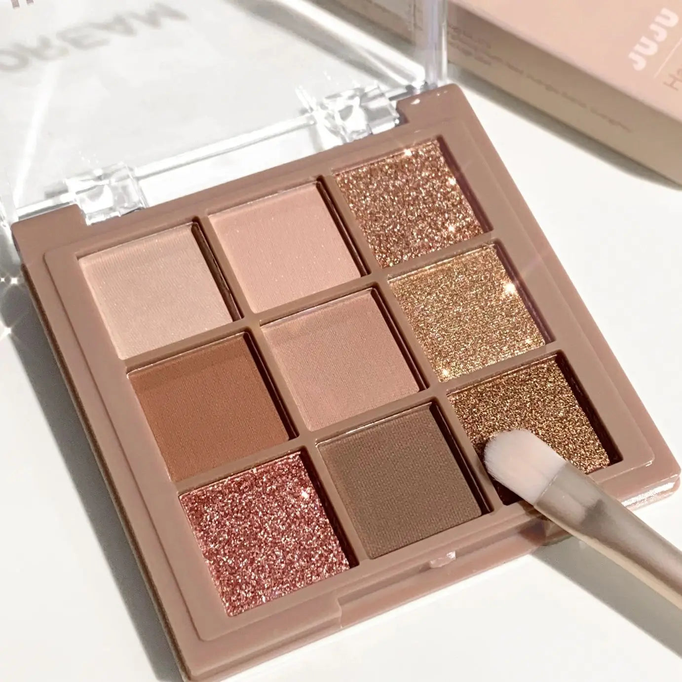 9 Colors Sakura Christmas Eyeshadow Palette